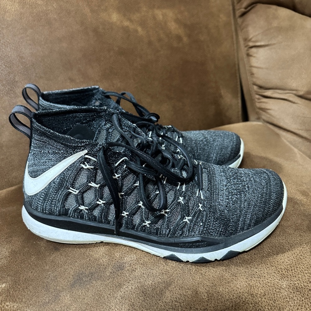 Nike Black and Gray Athletic Sneakers